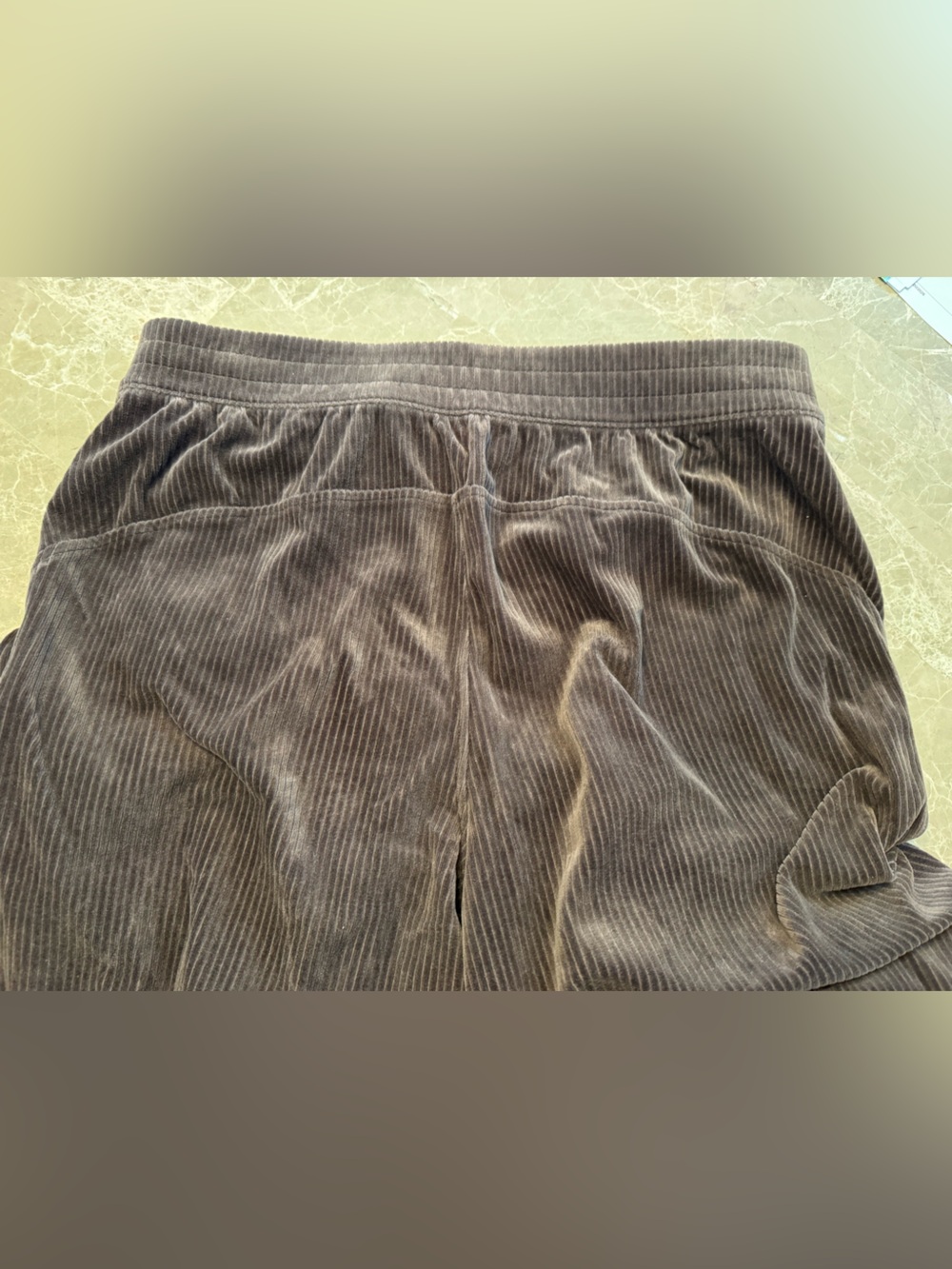 Lululemon Scuba Mid-Rise Wide-Leg Crop Velvet Cord Size 10 - Picture 12 of 13